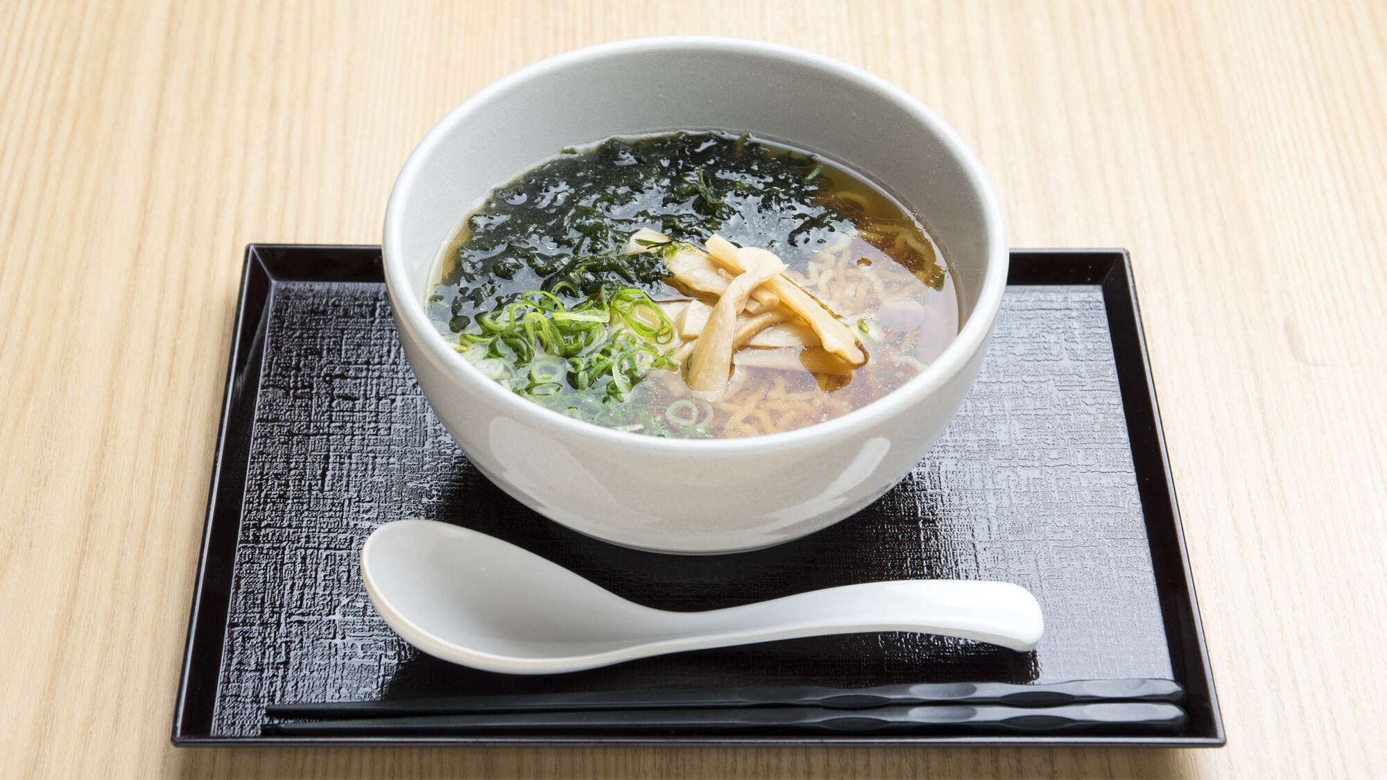 【サービス】夜鳴きそば (2階レストラン、21：30～23：00)