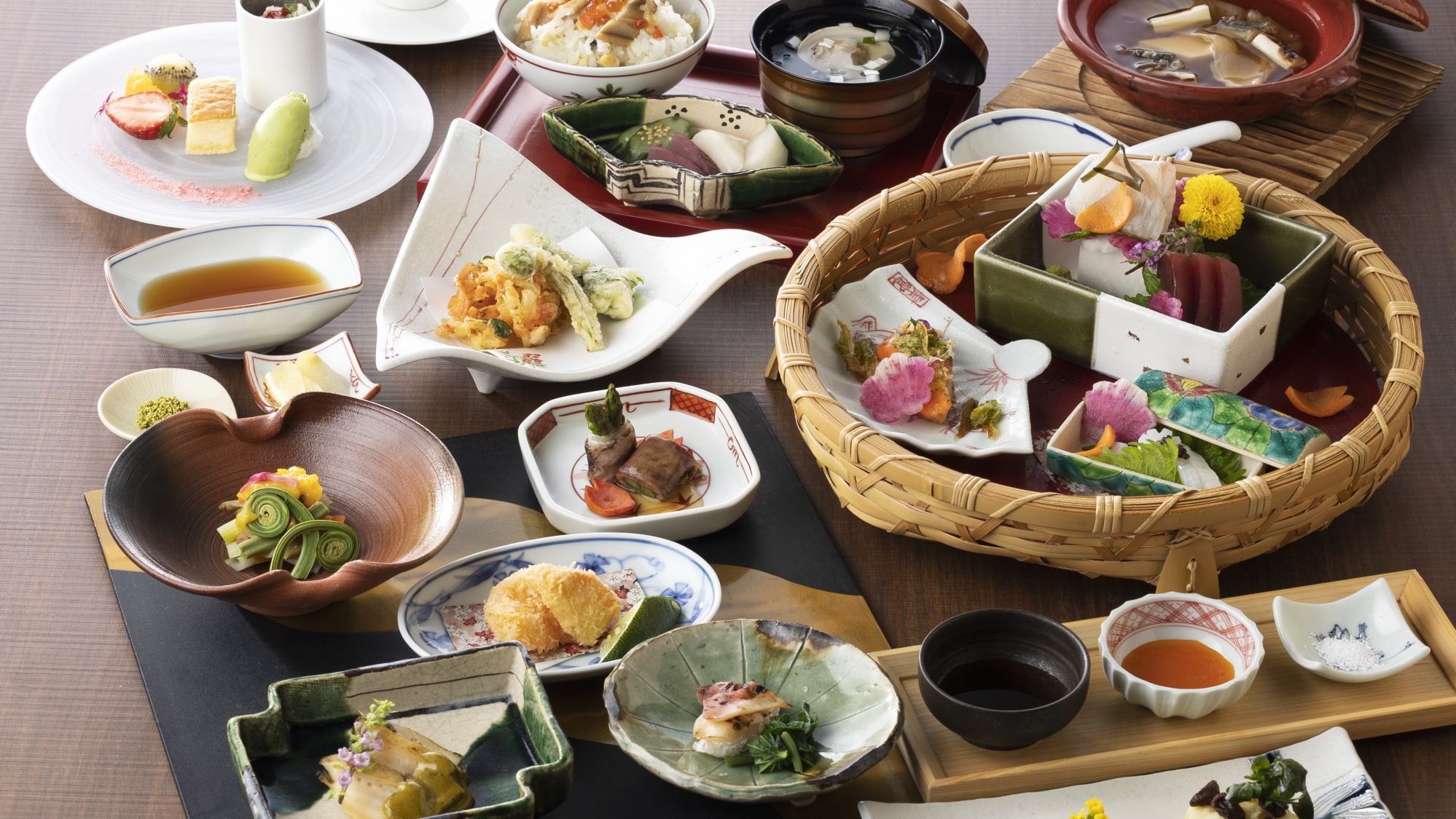”和の贅沢を堪能”『旬の贅を盛り込んだ渾身の創作会席コース』＜ご夕食時間：17:30〜19:00＞