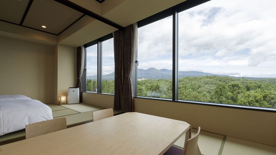 スーペリアB【和室+和室ツイン】畳の部屋に和ベッドをご用意した和モダンなお部屋。