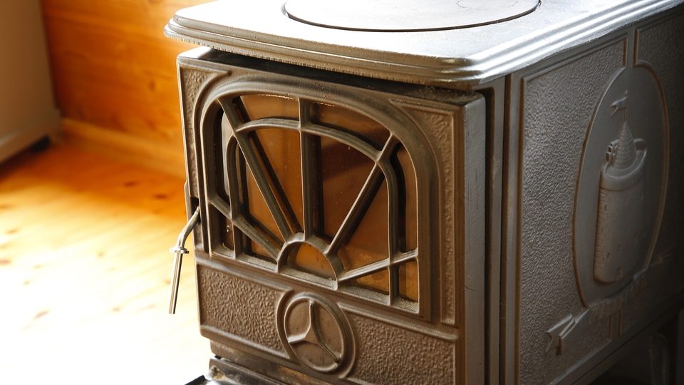 【冬季コテージ専用−お手軽会席−】＜薪ストーブ特典付＞冬だからこそ体感できる特別なくつろぎ方