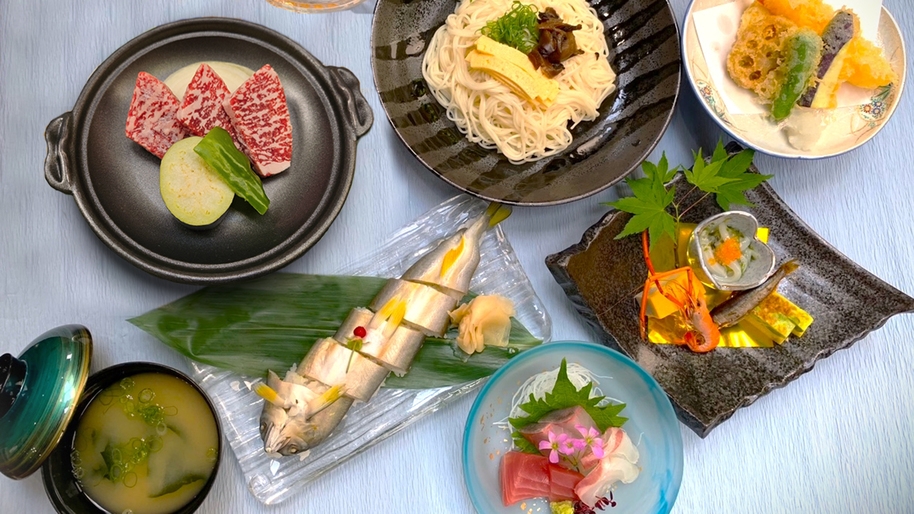 【夏季限定】＜鮎・半田素麺・国産牛の陶板焼き＞この季節に食べたい「夏の味覚」を満喫！