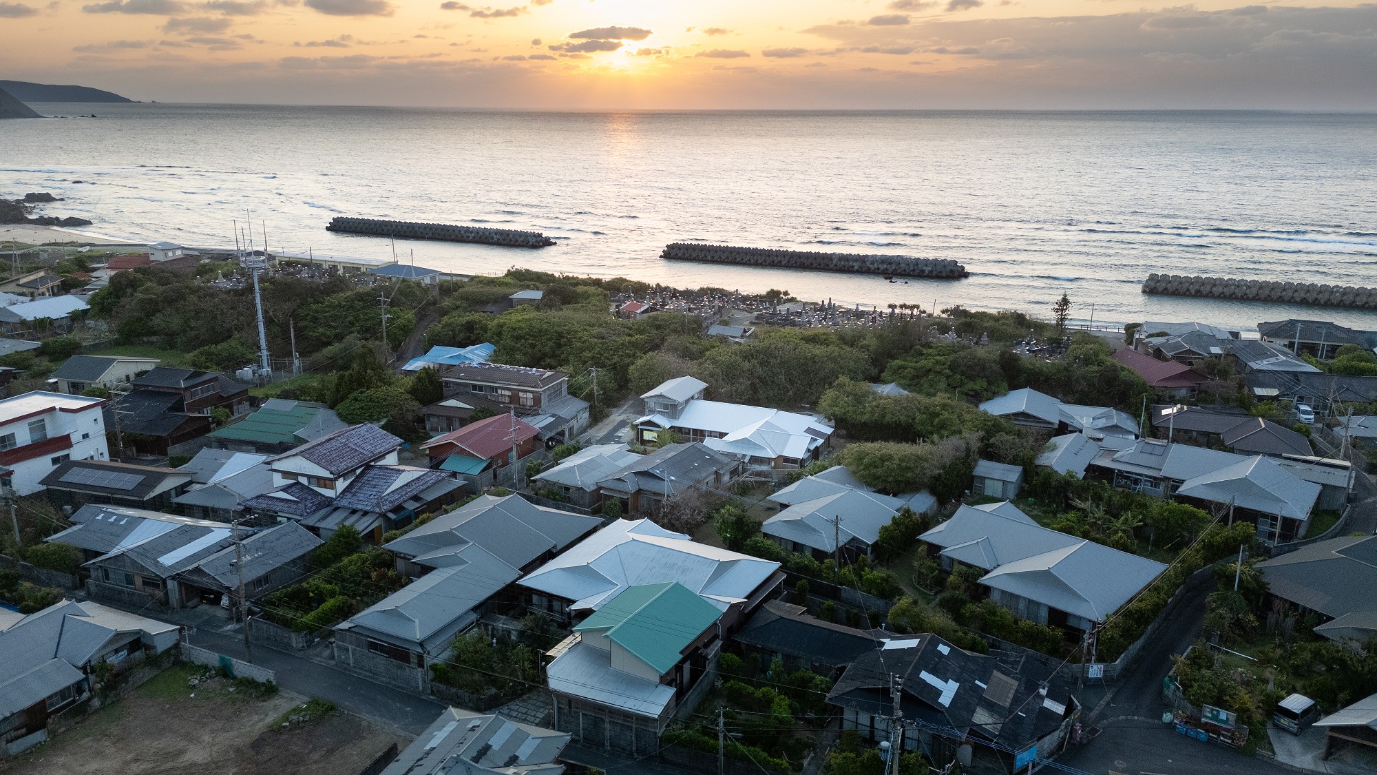 「ハマボウゆれる波音の宿」シマヨモタや踊り、昔からの風景が残された最北端の集落にあります