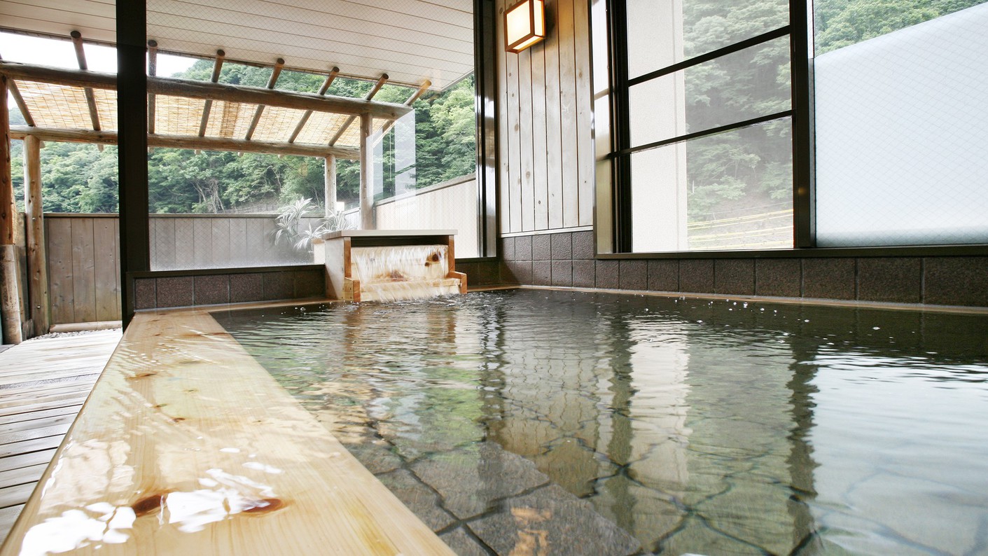 【素泊り】木曽檜の森に抱かれるような露天で、湯悦のひとときを＜21時までチェックイン可＞