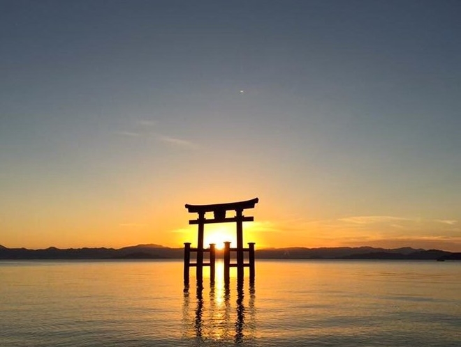 白鬚神社の日の出