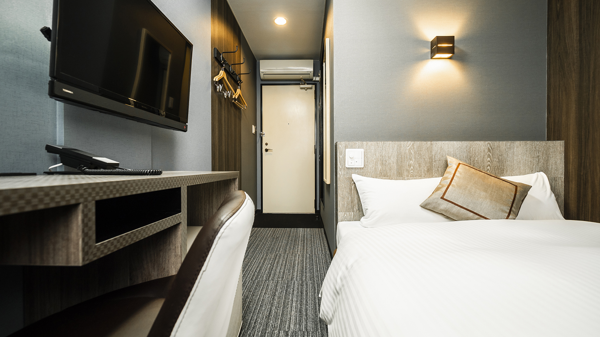 ◇ダブルルーム◇ベッド幅140cm