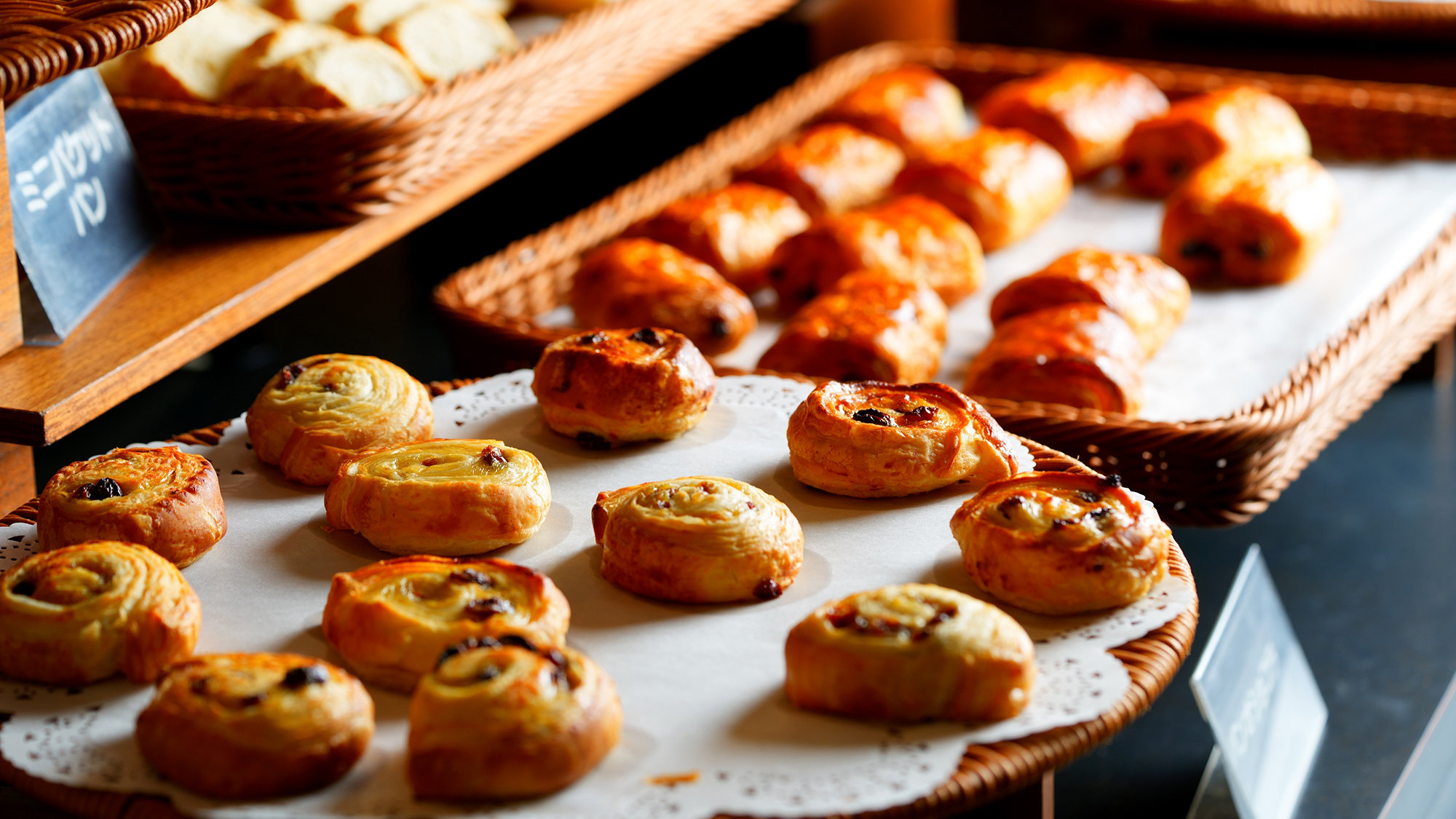 ■朝食バイキング■和洋さまざまな取り揃えたメニューは、約50種類！お好きな物をお召し上がりください