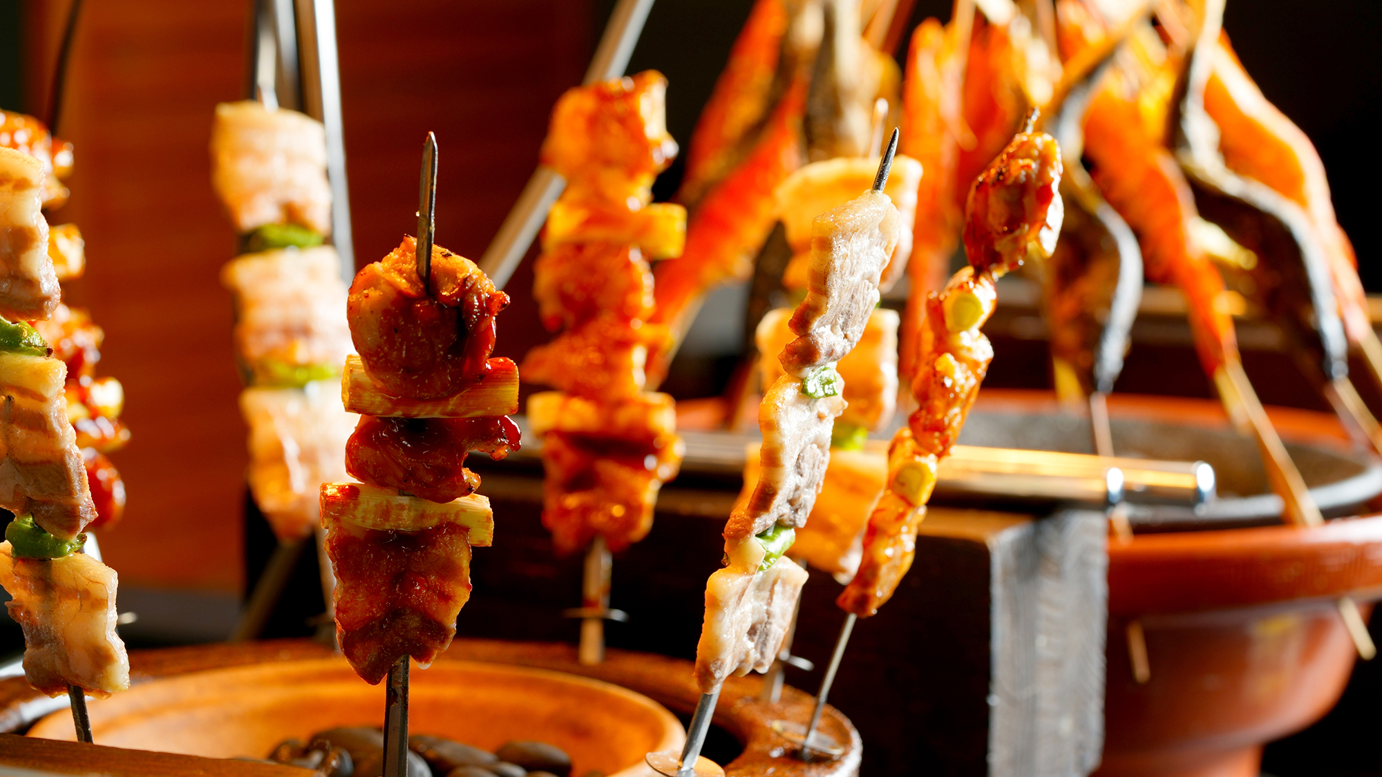 ■エグゼクティブバイキング■一本ごとに楽しむ、香ばしさと旨みが広がる、串焼き