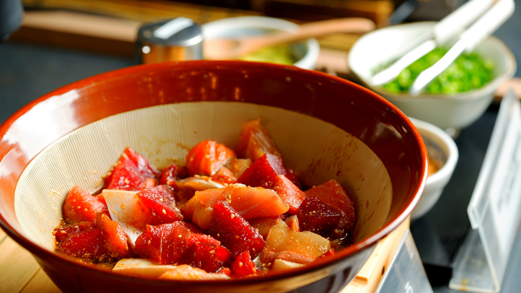 ■朝食バイキング■新鮮な魚を漬けで味わう、郷土の一品。素材の旨みを引き出す特製だれ仕立て