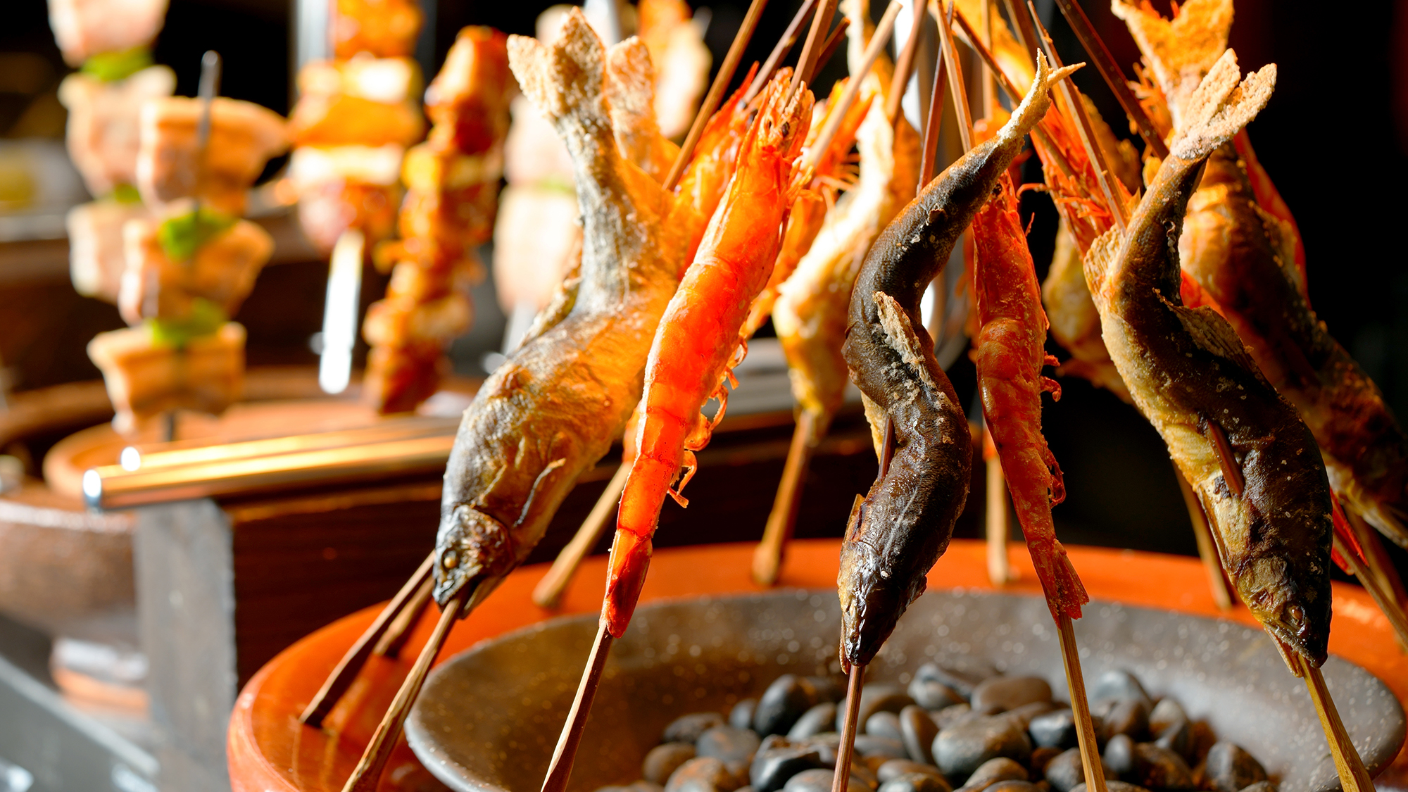 ■エグゼクティブバイキング■一本ごとに楽しむ、香ばしさと旨みが広がる、串焼き