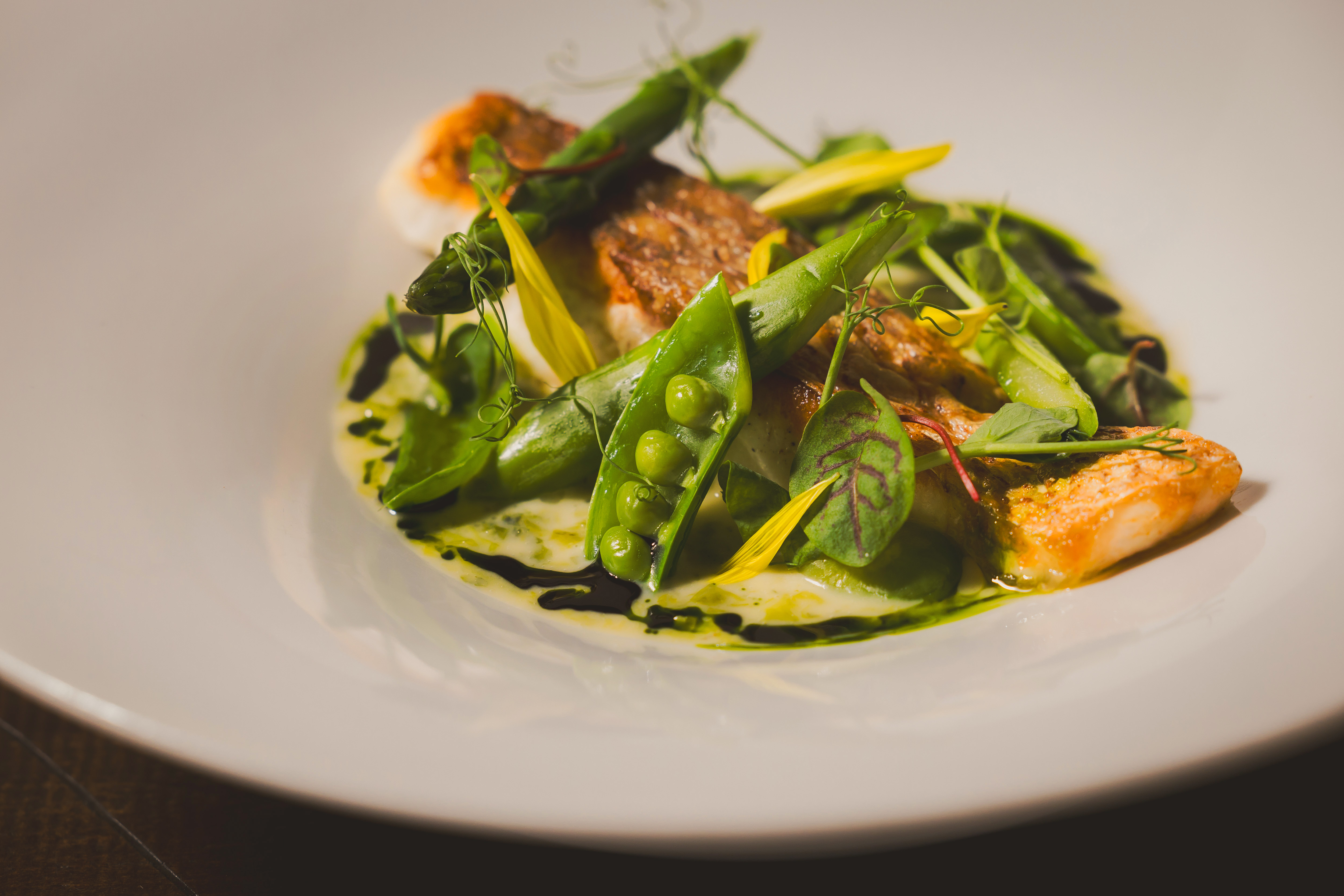 真鯛のポワレ あおさ海苔のバターソース