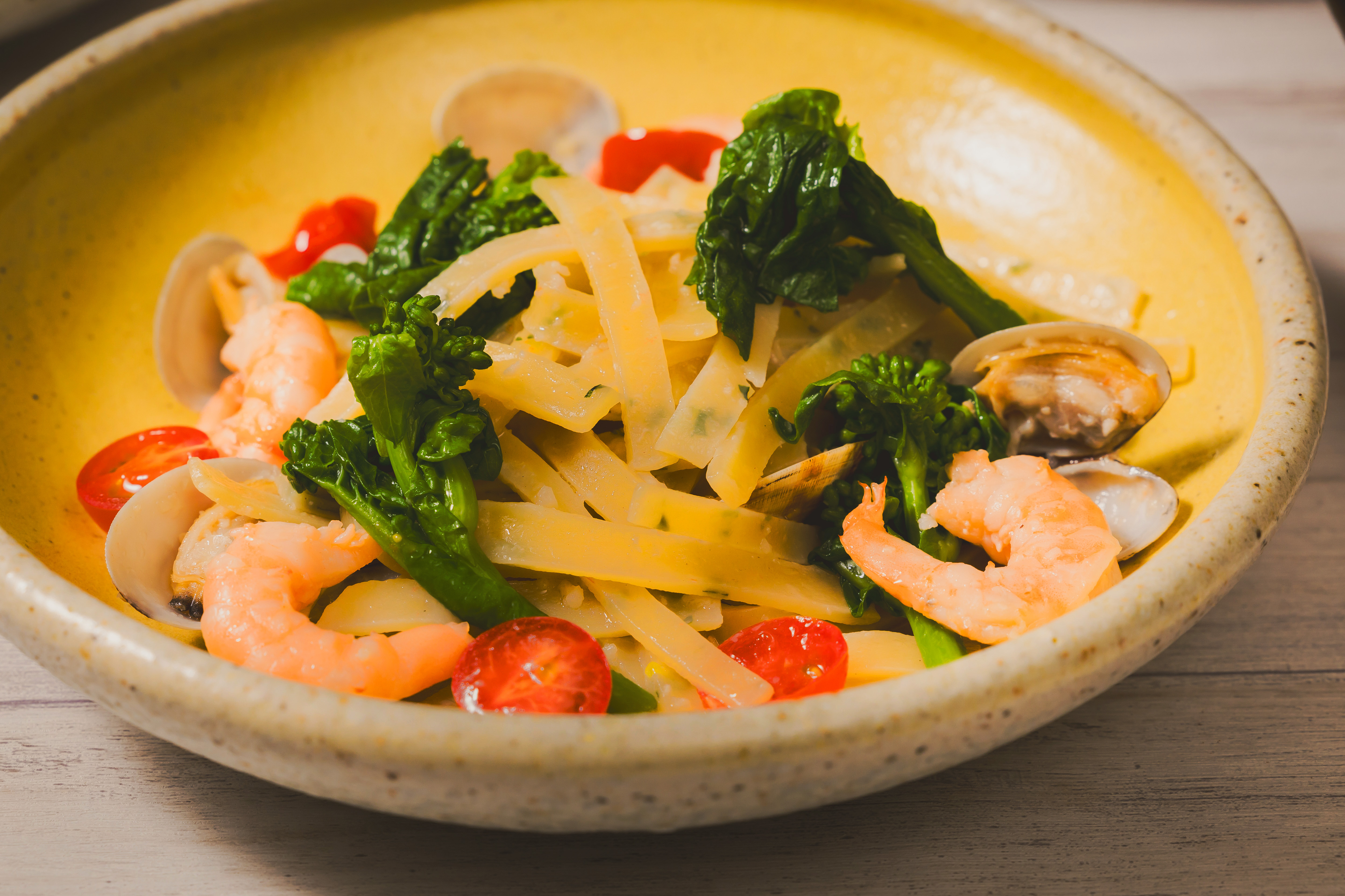 アサリと菜の花の生パスタ～シャラティエッリ