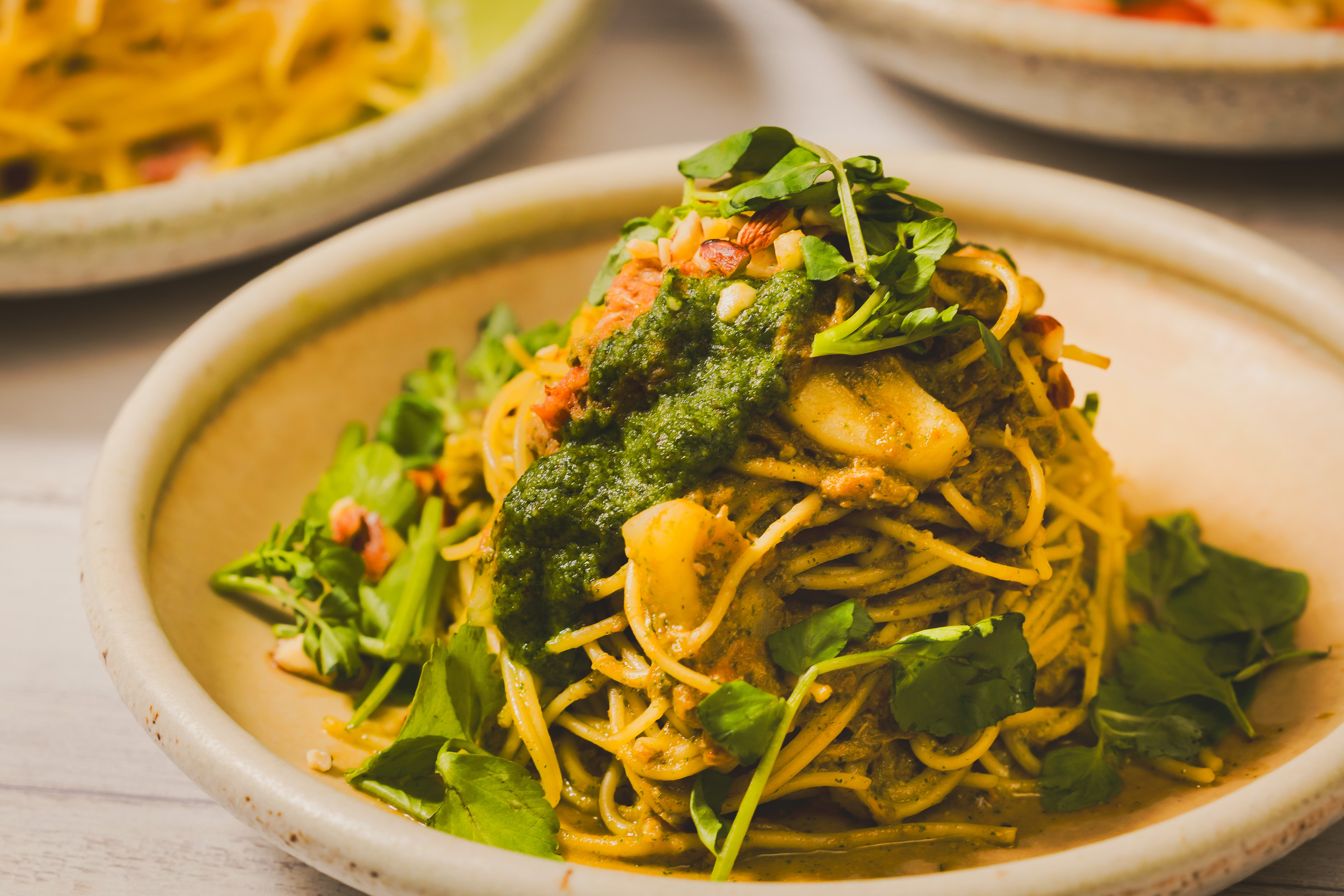 ツナと季節のハーブ トマトジェノベーゼ