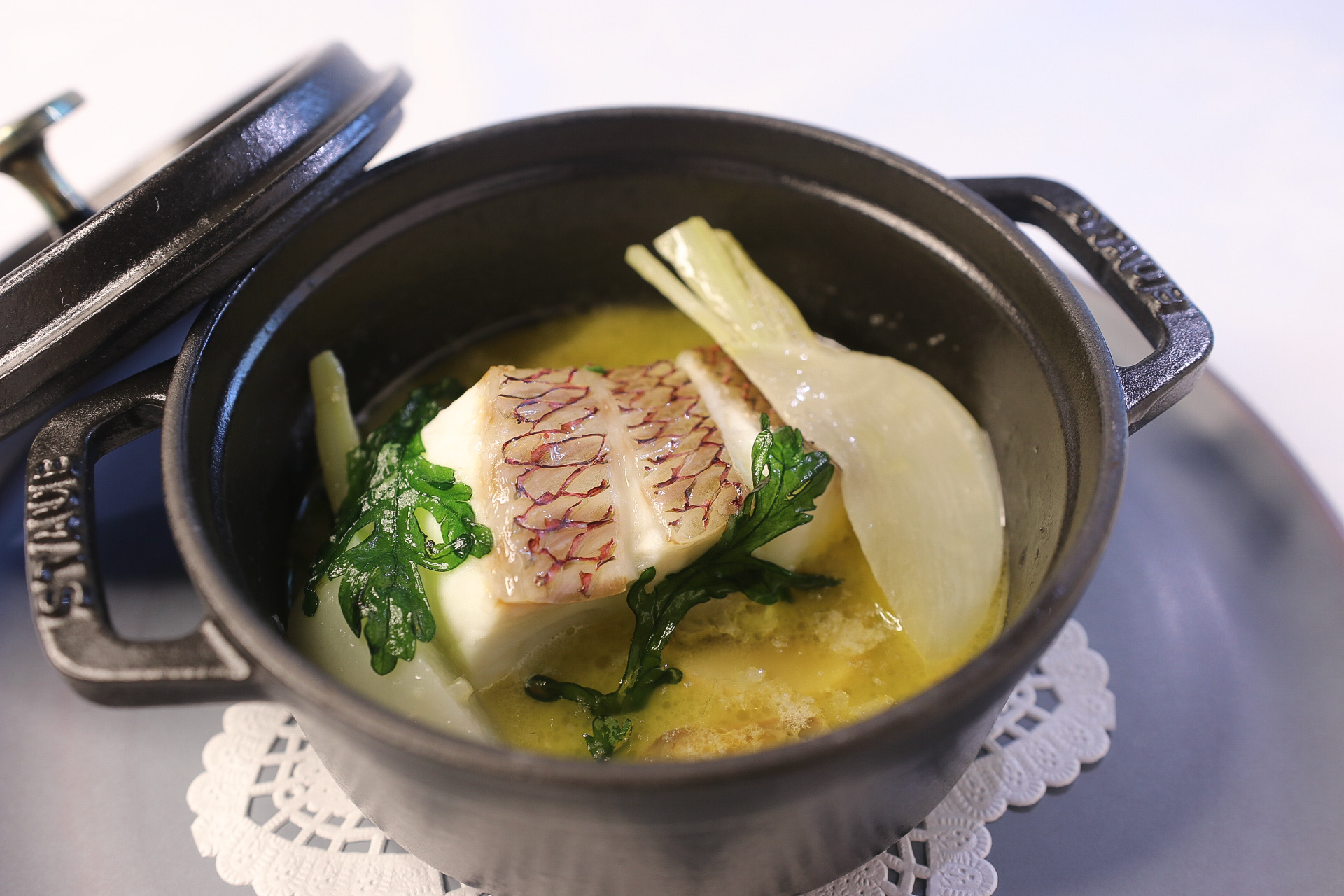 ランチメイン：鯛とマッシュのストファート ※冬限定