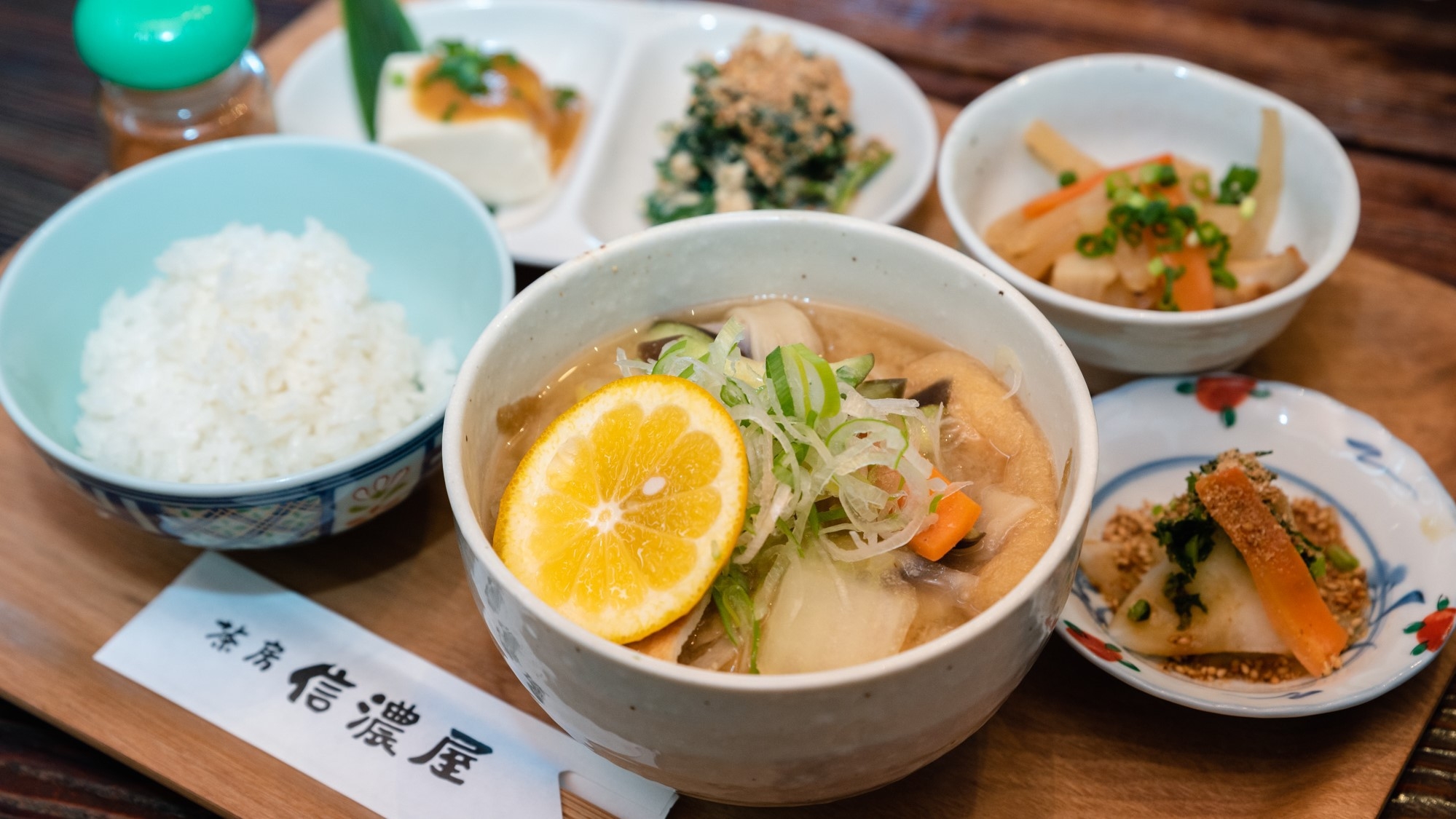 【朝食付】別府から別荘のはしご！朝食会場まで徒歩1分★古民家カフェで大分郷土料理『だんご汁定食』を！