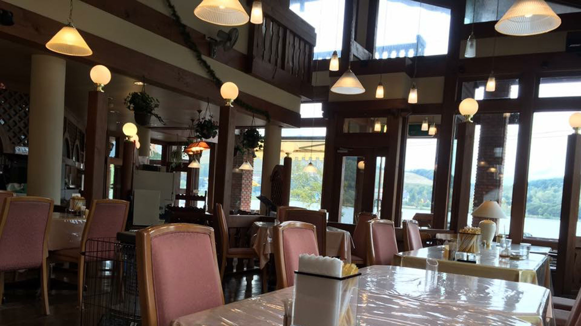 レストラン内装