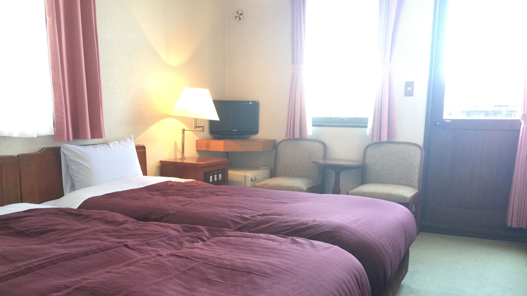 【202号室】ツインルームレイクビュー