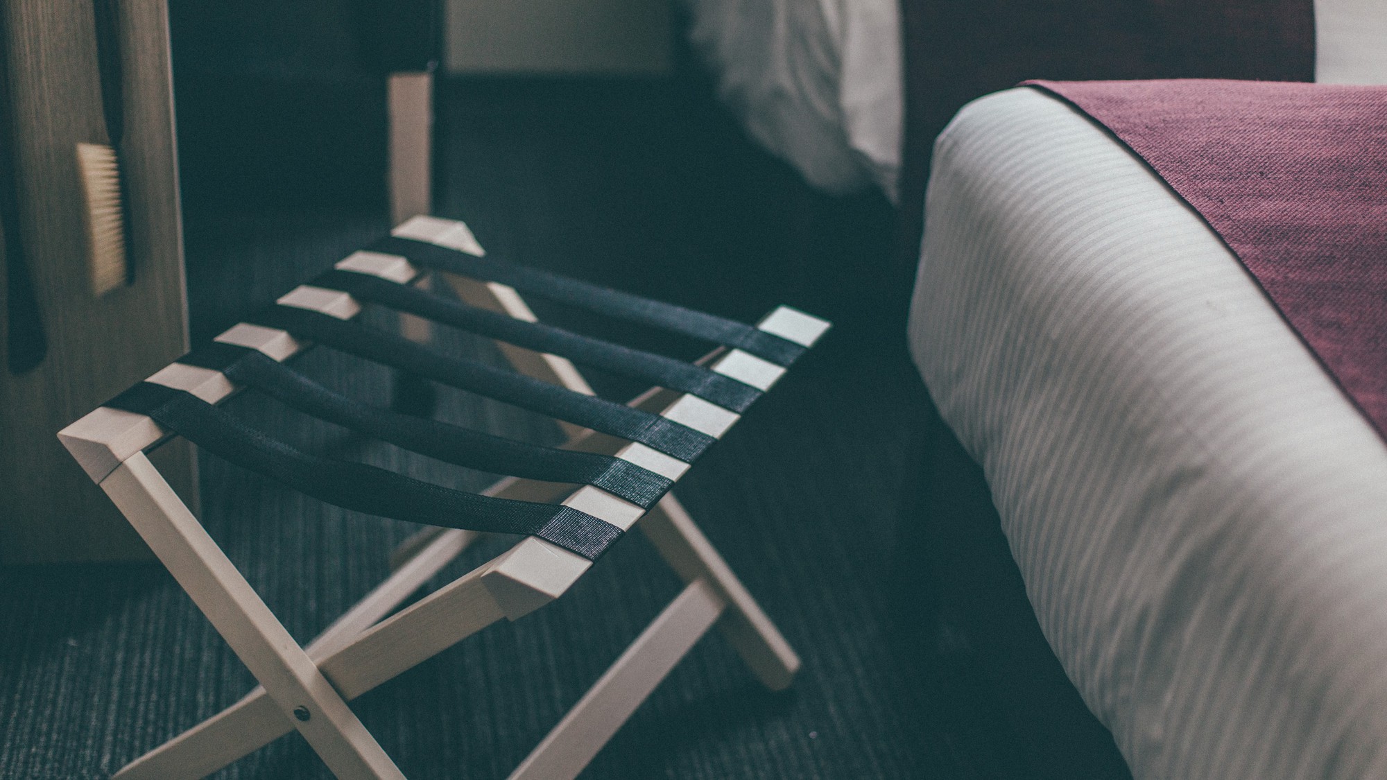 客室備品（バゲッジラック）