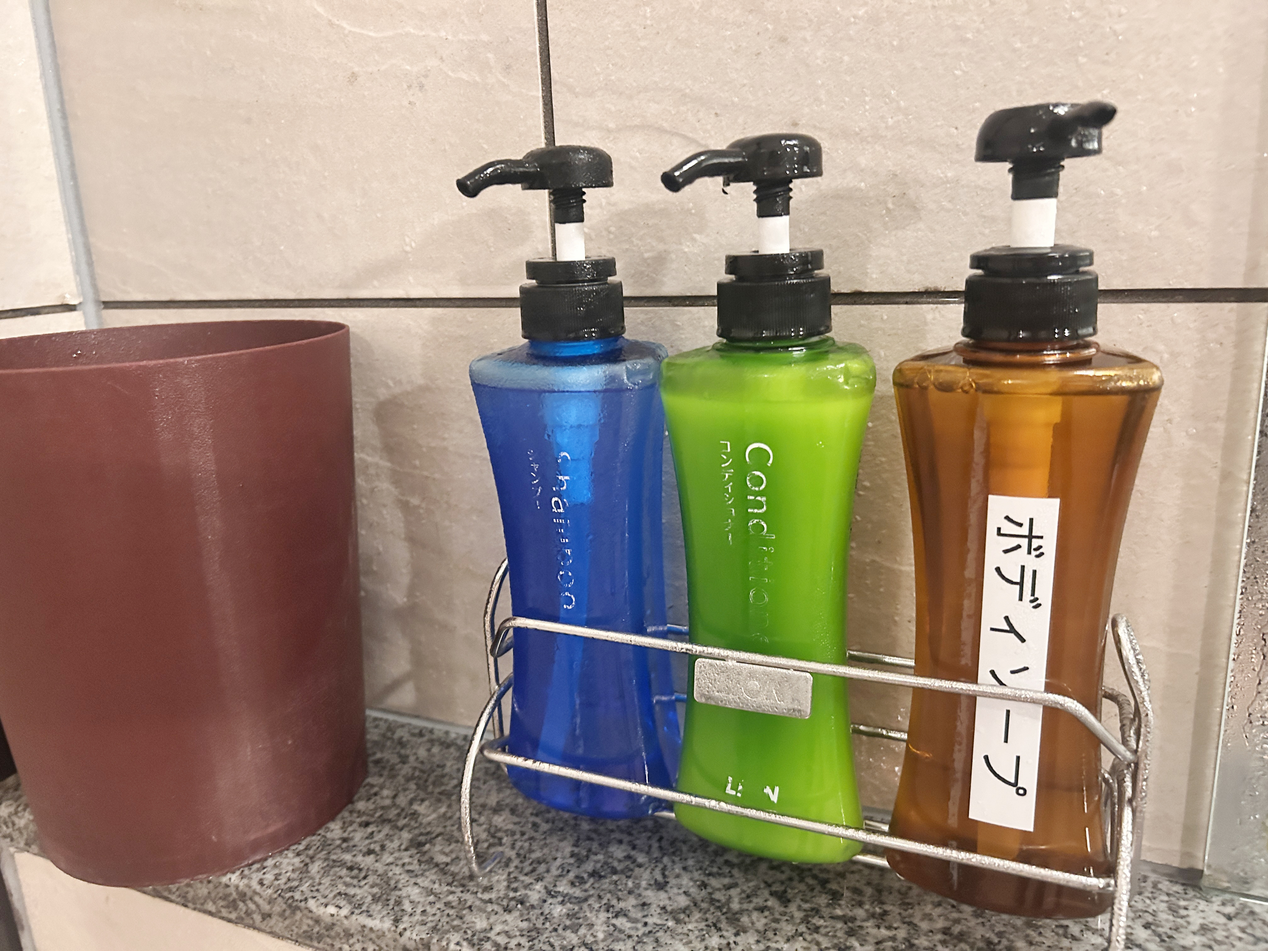 浴室内（シャンプー・リンス・ボディソープ）