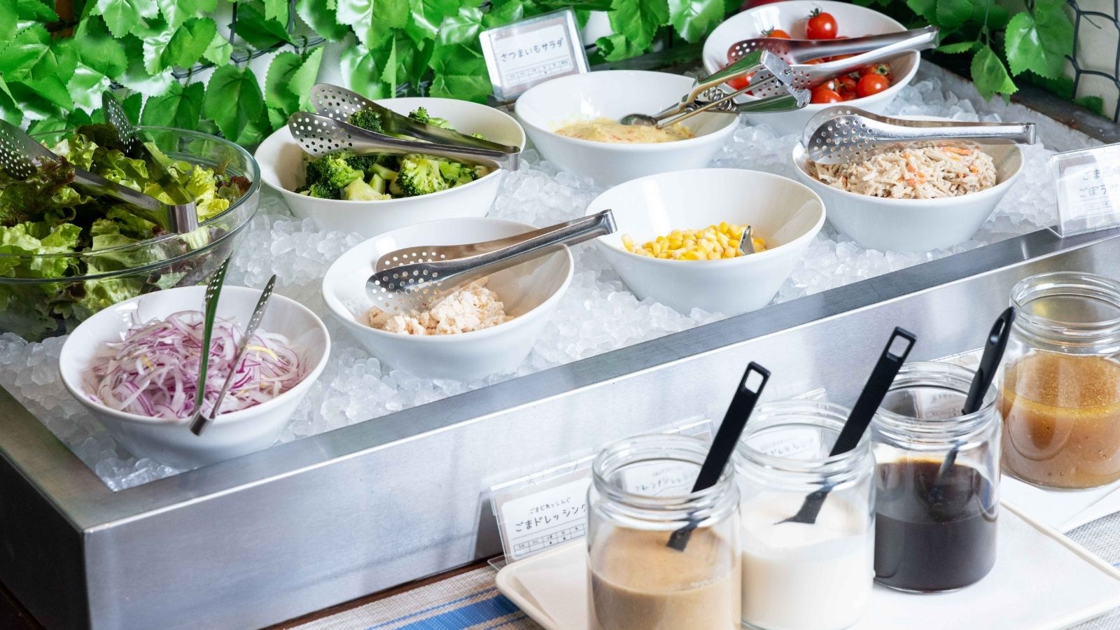 朝食ビュッフェ