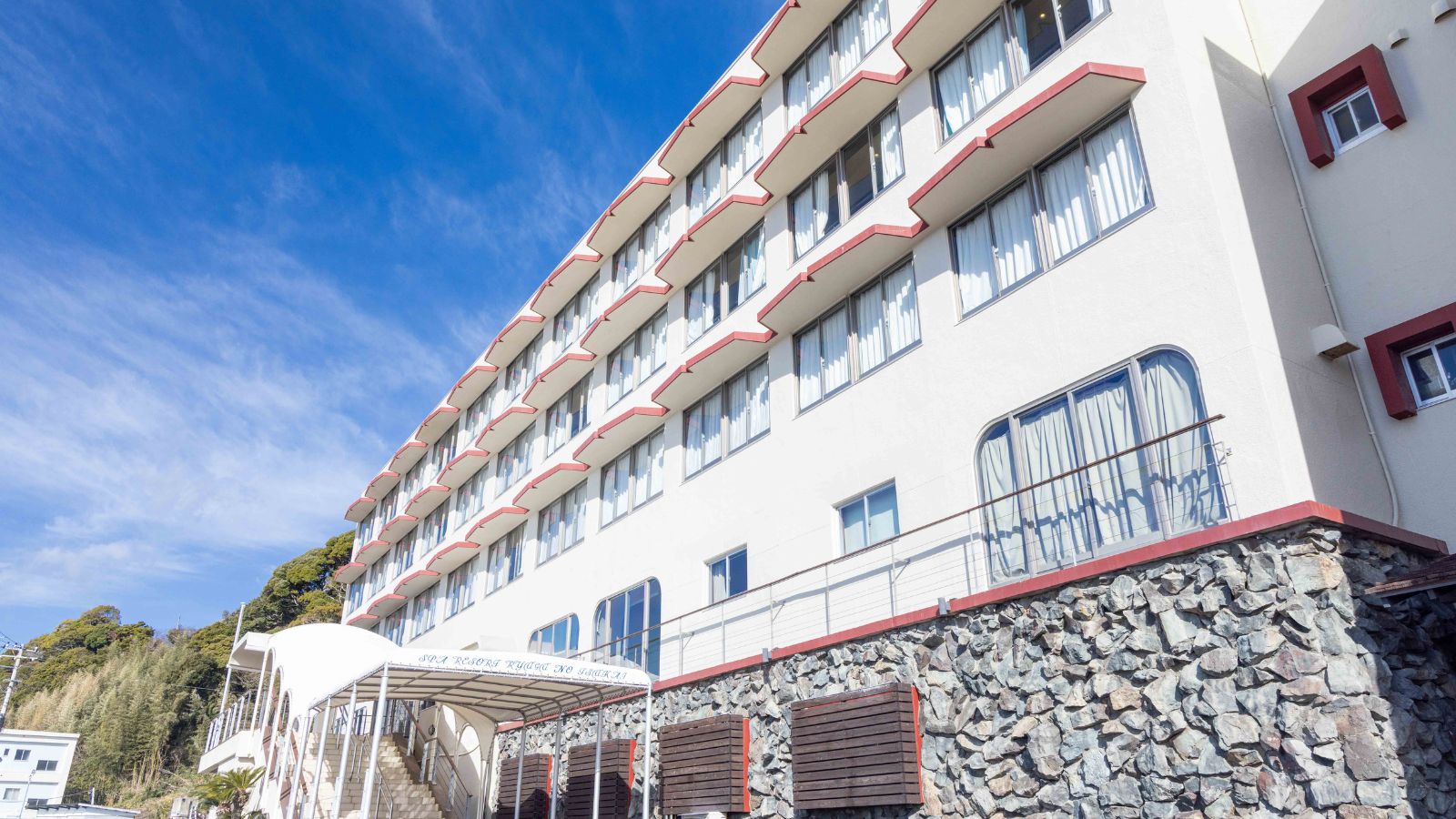 ホテル正面外観