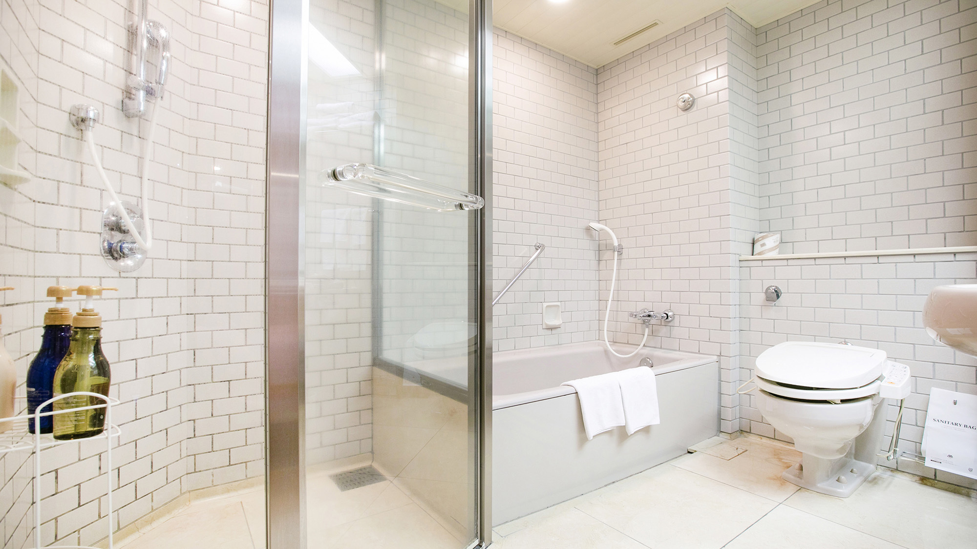 ツインルームA バスルーム(3階/33平米/禁煙)