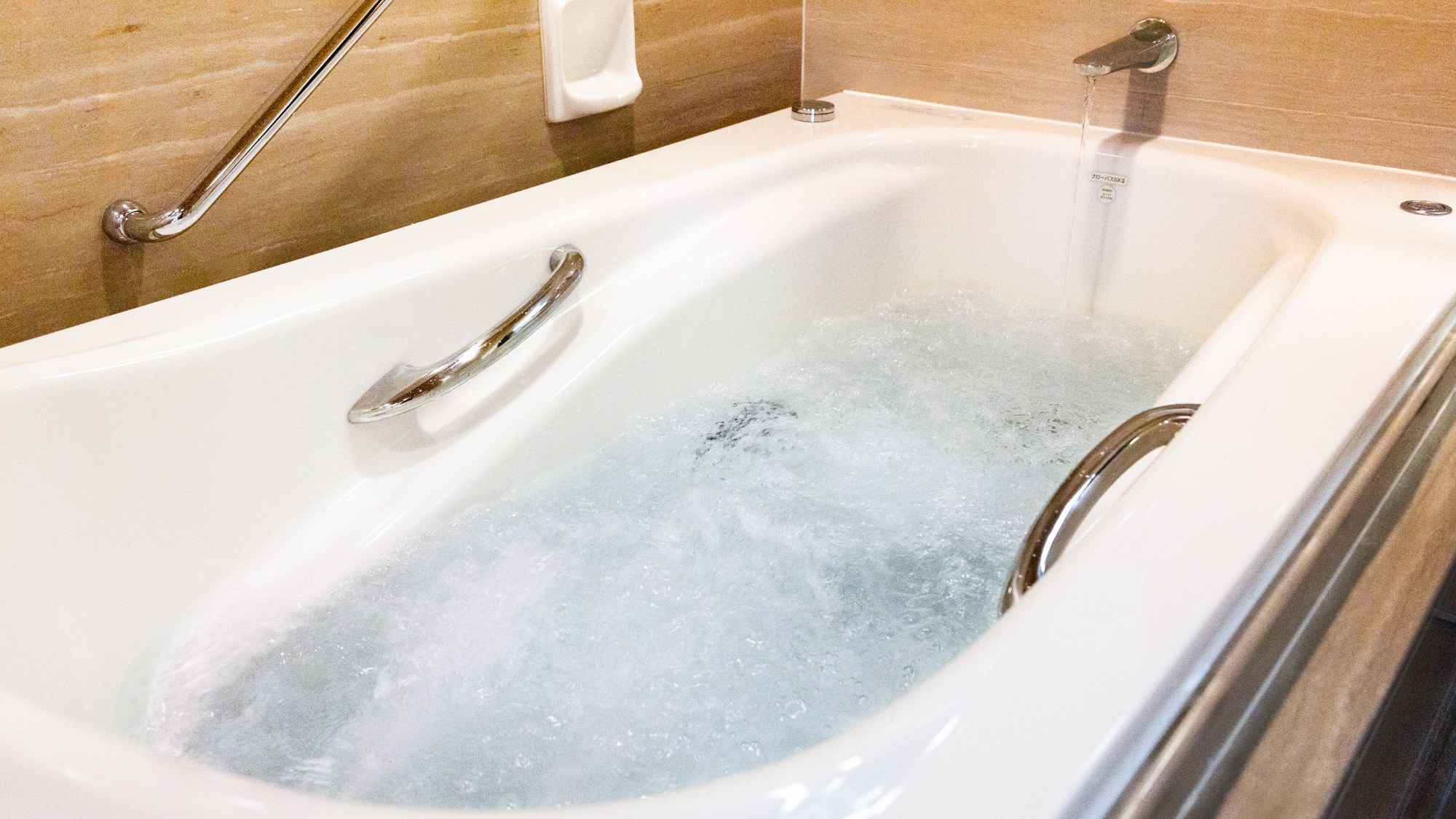 七里ヶ浜スイート・鎌倉スイートジェットバス