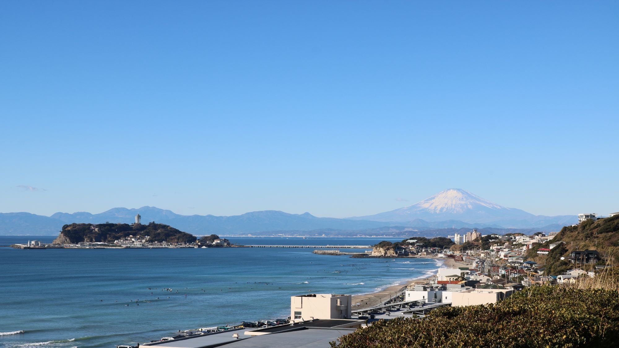 滞在中はテラスで海を眺め、波音を聴き、潮風を感じて、日々の疲れを癒してみてはいかがでしょうか。