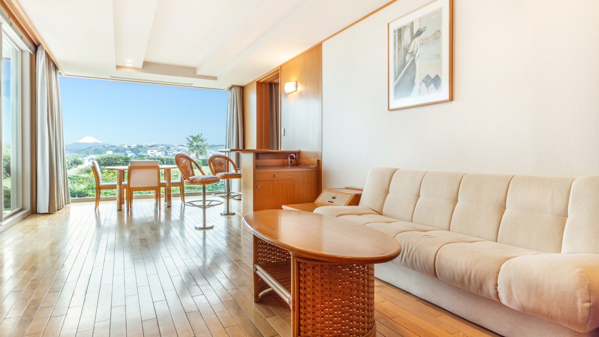 七里ヶ浜スイート〜Suite Room A〜（3階／72平米／全室禁煙）