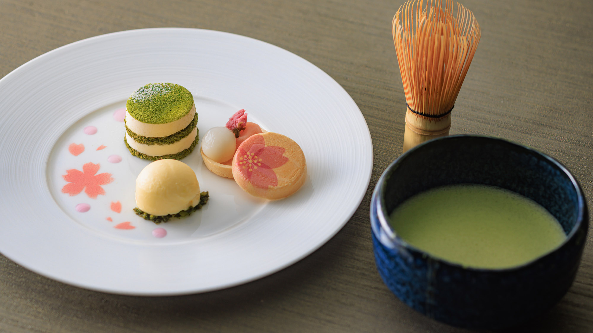 京都 福寿園&times;ラウンジあじさい「お花見デザートプレートセット　おうすとともに」 