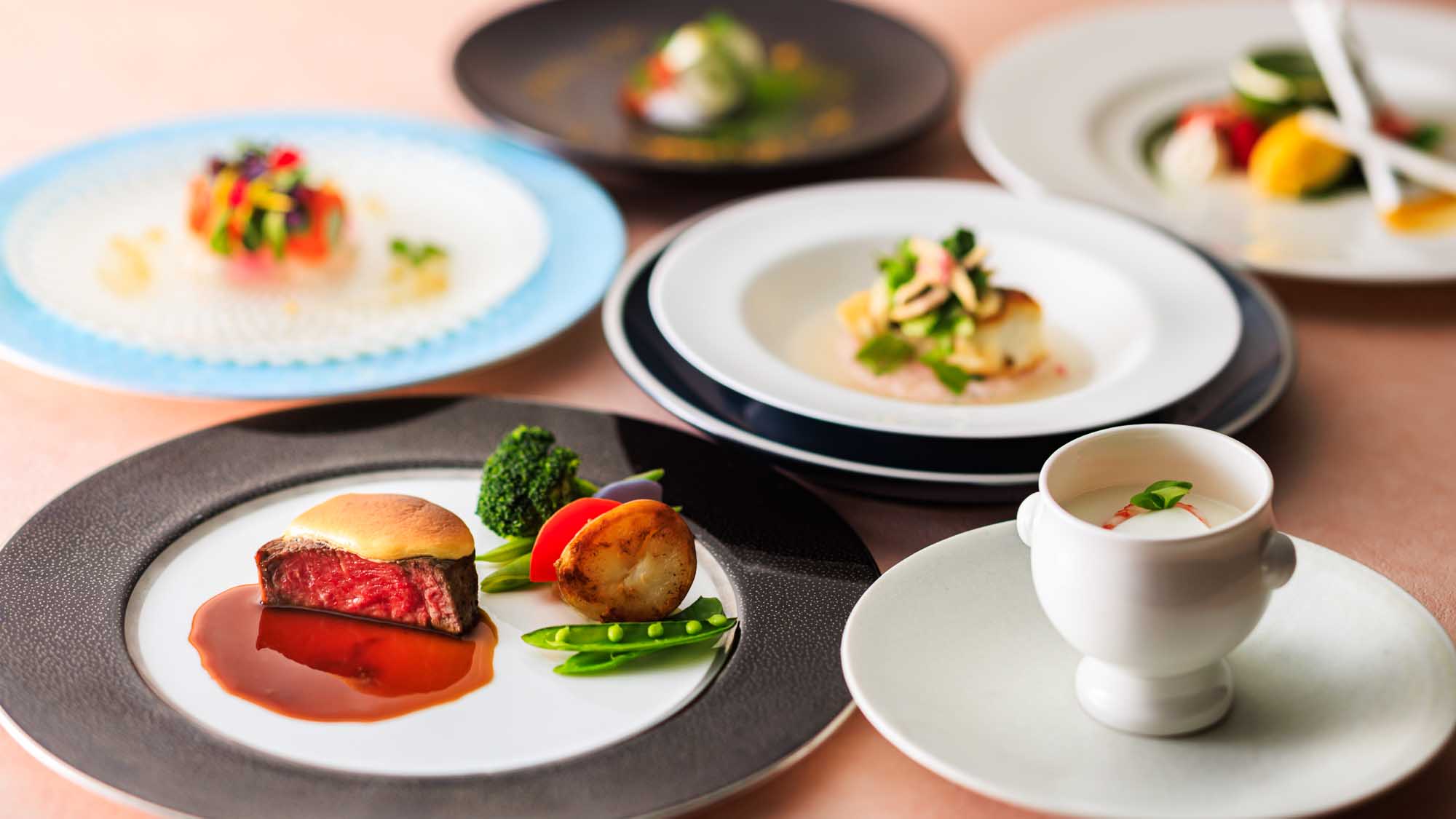 春のディナーコース：季節の食材を使用した、彩り豊かな「江の島」コース