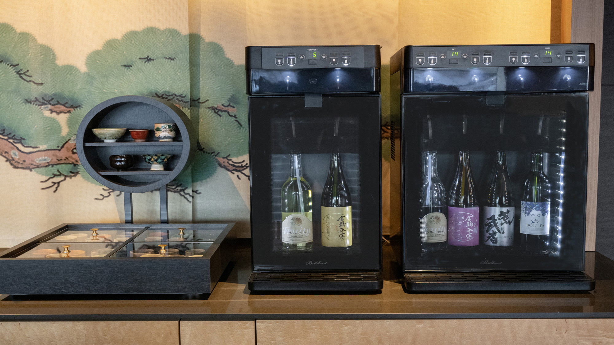 【ロビー／京都由来の日本酒とワイン】