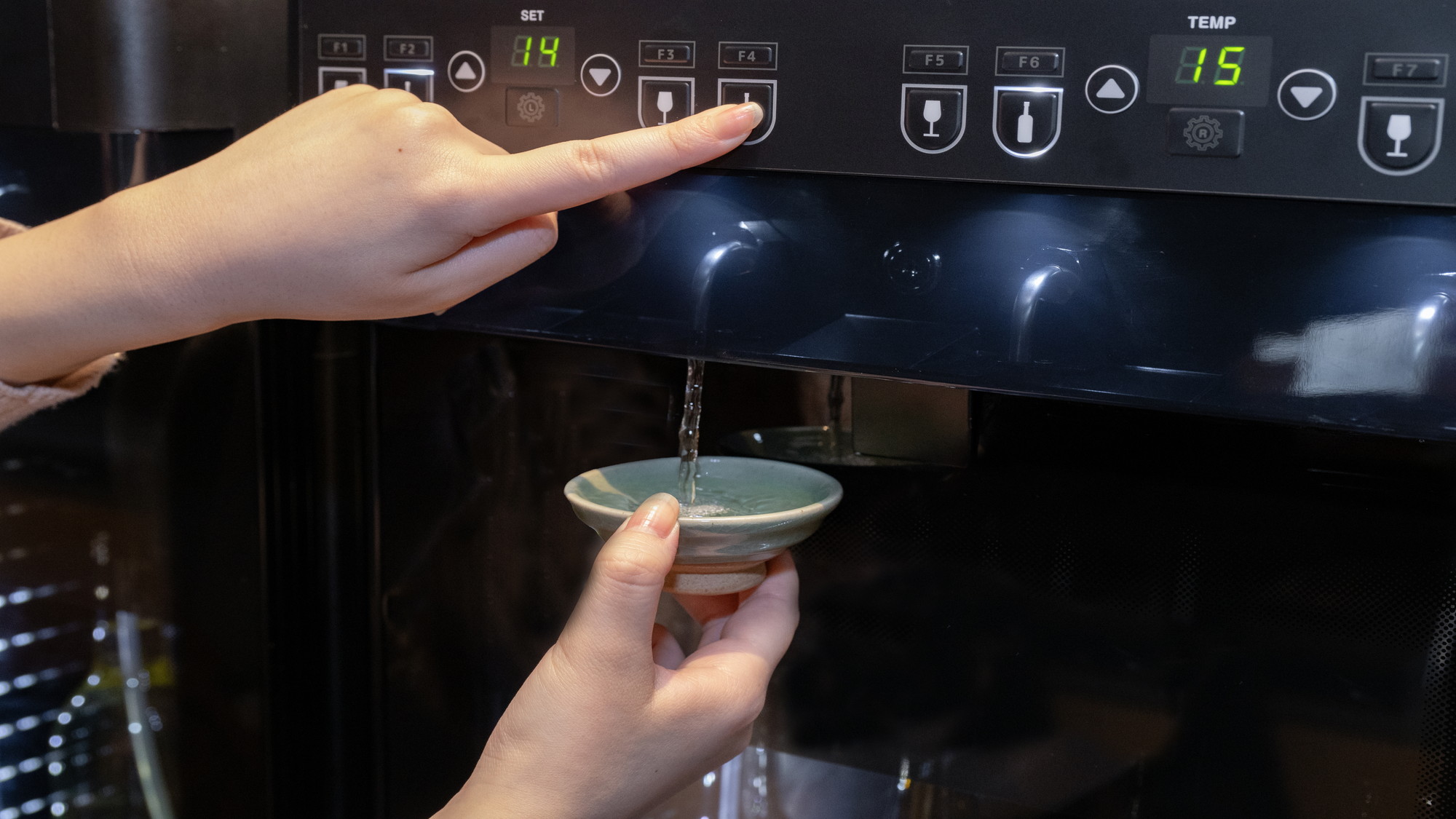 【ロビー／京都由来の日本酒とワイン】