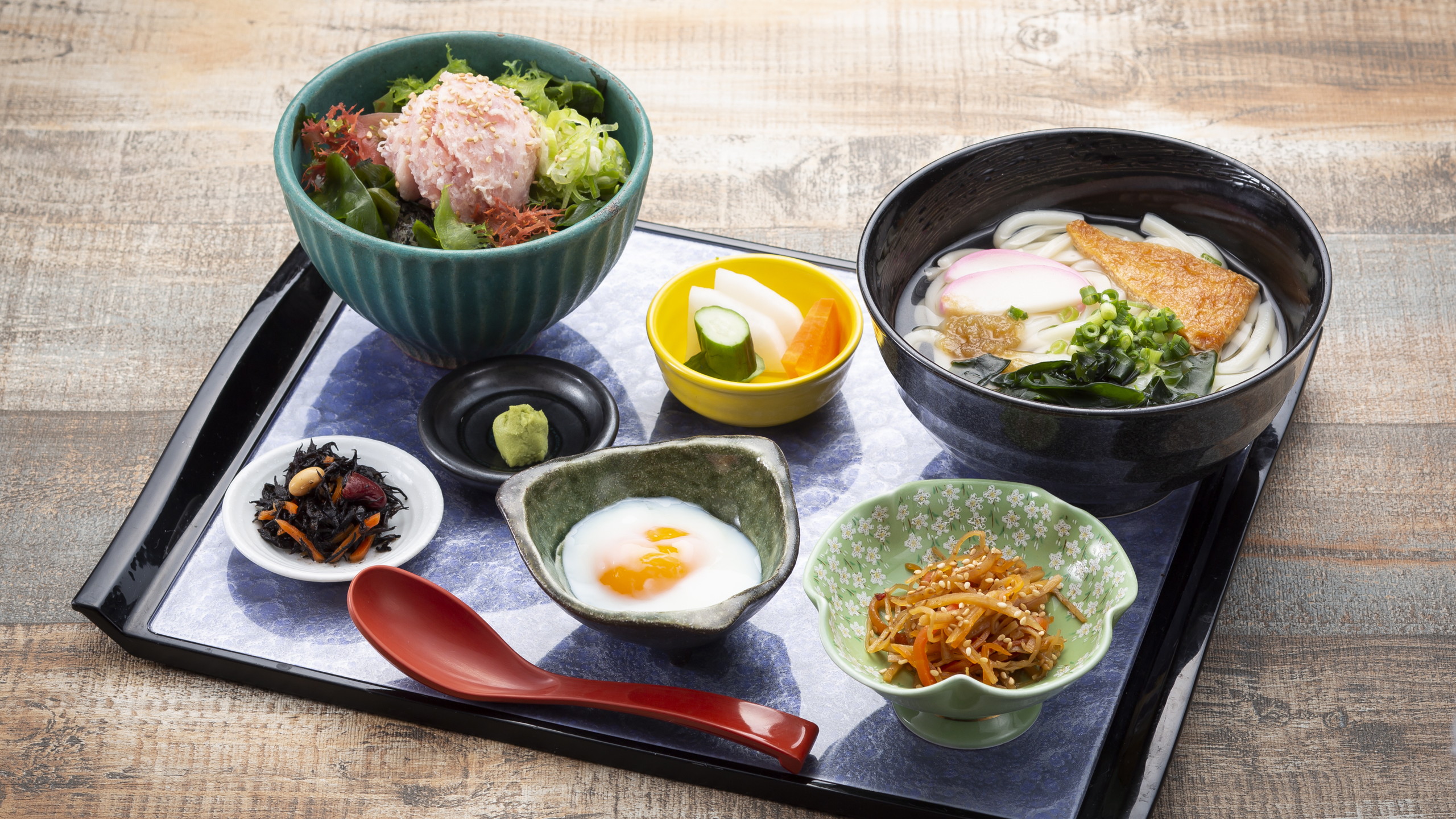 ねぎとろ丼うどんセット