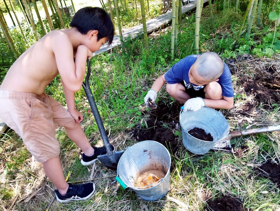 【没入型・開拓任務】自作の竹箸で食らい、火を操る。親子の距離が心地よく離れる1泊2日の冒険旅行