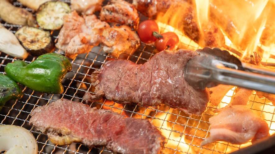 【ご夕食：BBQ】キャンプ気分が楽しめる「炊飯体験」も！