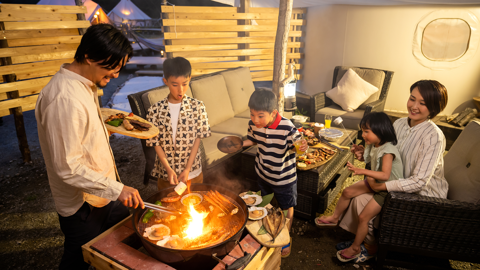 【ご夕食：BBQ】分厚いお肉に大きなマシュマロも！