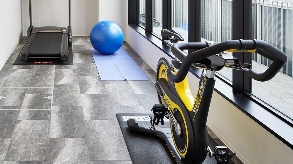 【フィットネス】旅先でも体をリフレッシュ。最新設備を備えた快適なフィットネス空間。