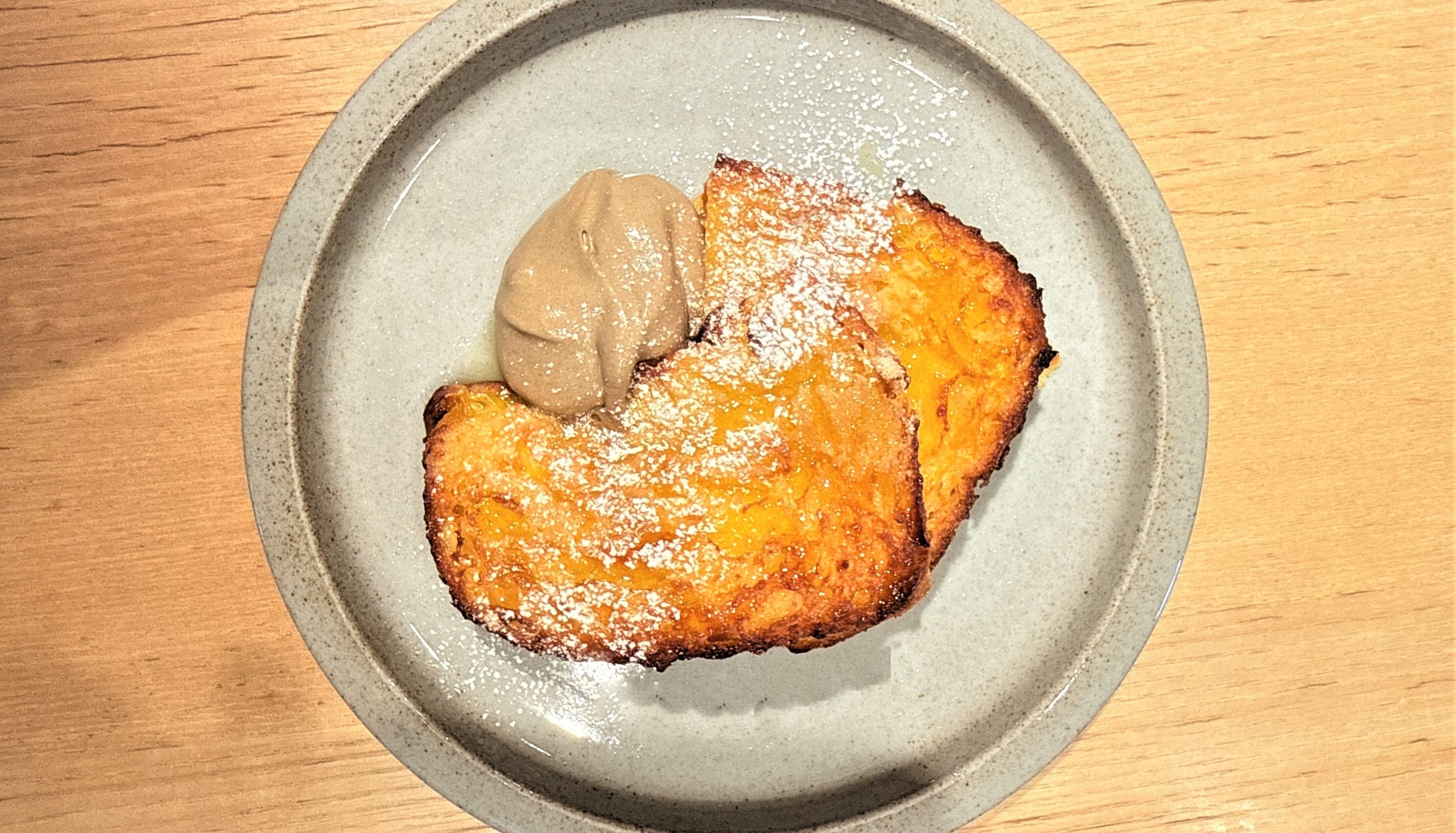 【朝食ビュッフェ】石川県産もみじ卵のフレンチトースト、加賀棒茶のシャンティ添え