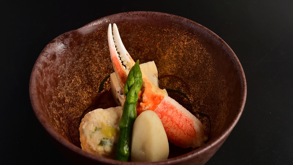 【平日連泊（2泊3日）│60才以上】温泉付離れ『美松亭』【1泊2食：お料理少なめ♪スタンダード】　