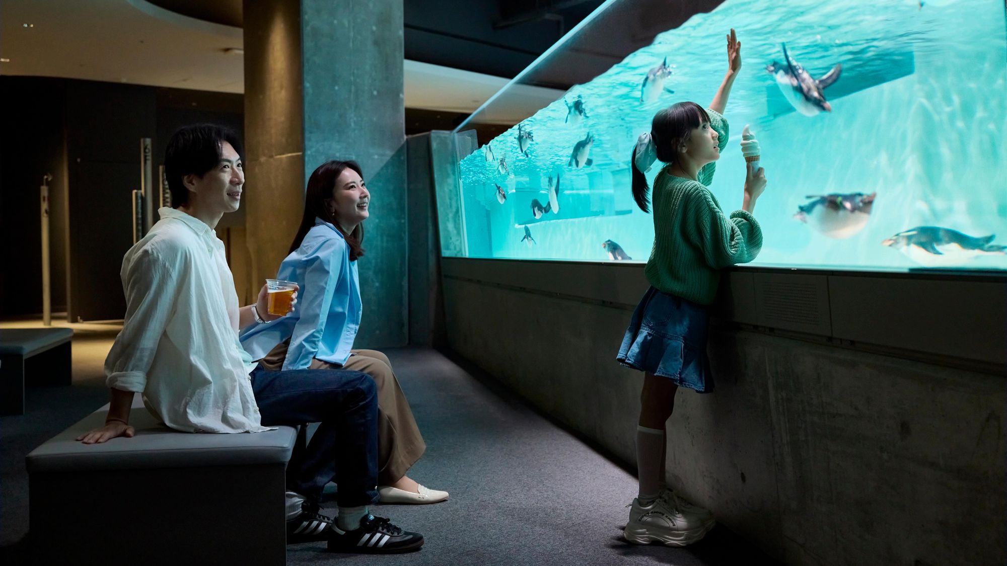 【ペンギンが目の前に】水族館「AOAO SAPPORO」一日入場引換券付プラン【2名以上】（素泊）