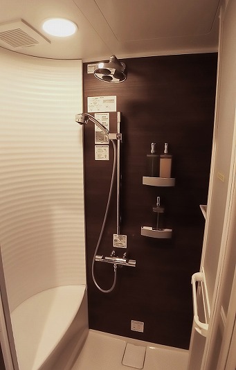 シャワールーム
