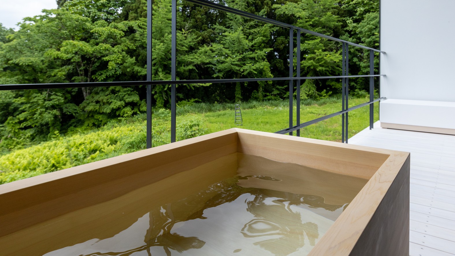 RoomV　別邸【森羅 -Shinra-】テラス檜風呂