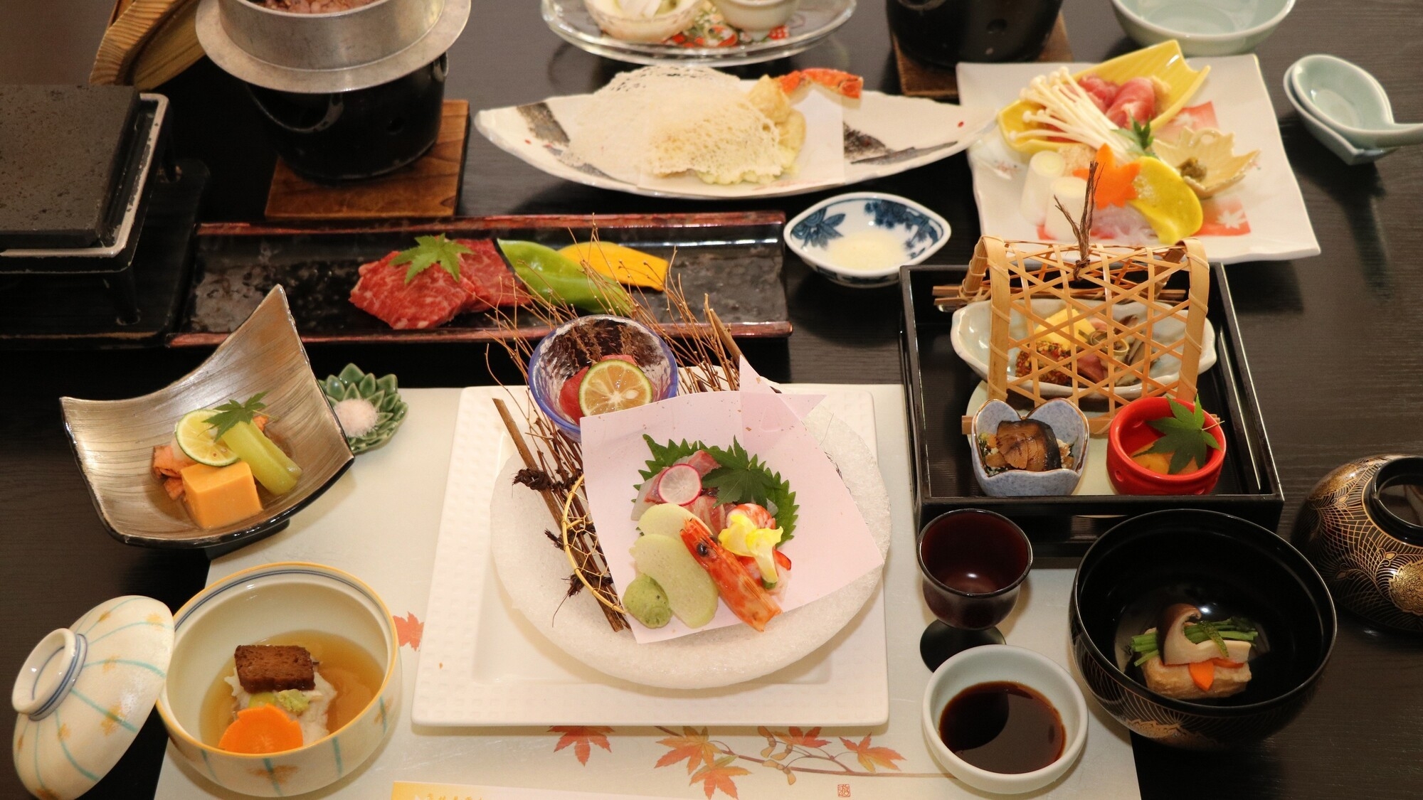 【LUXDAYSセール】【月の棟】当館の料理長が腕を振るった万葉会席