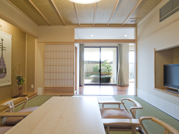 Wind building [with open-air bath] Japanese-style room (10 tatami mats) special Japanese-Western style room