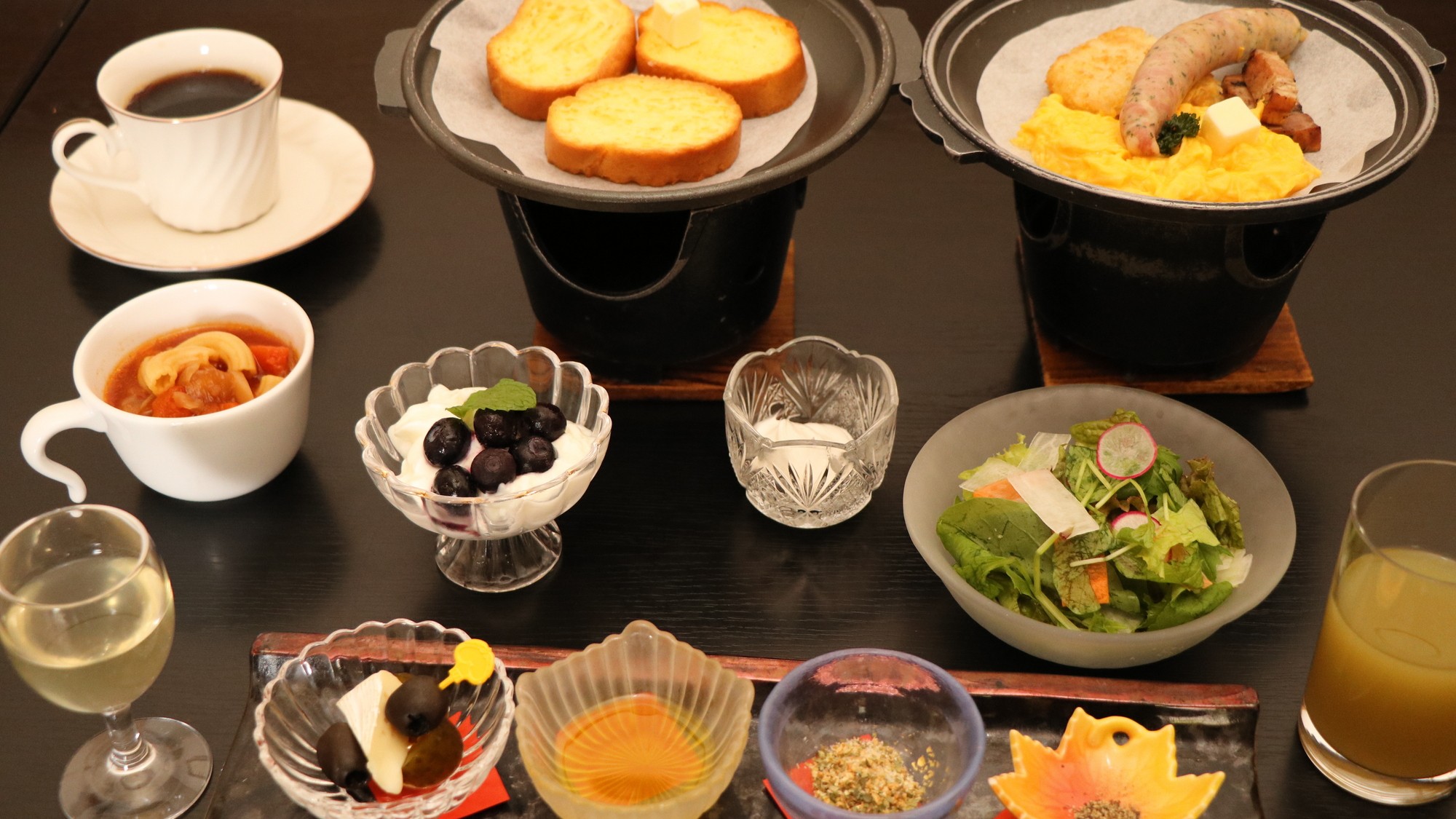 朝食　洋食　一例