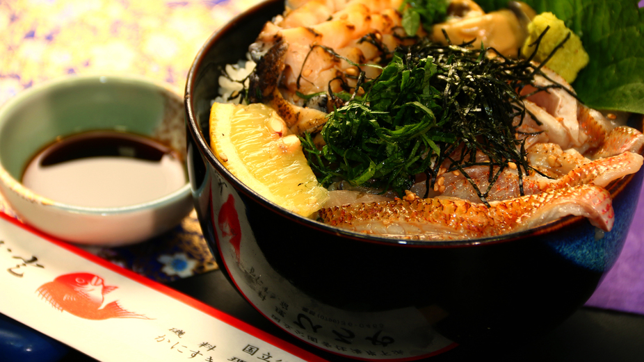 【元祖・アワビのどぐろ丼】当館の名物丼ぶりでリーズナブルにご当地満喫★一人旅にも♪