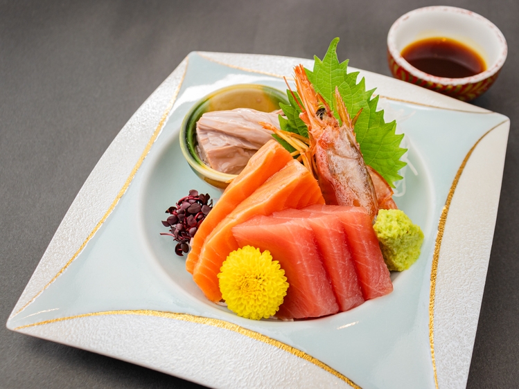 【グルメプラン】ご夕食は大人気の「国産和牛を熔岩プレート焼き」を含む特別会席をご用意いたします