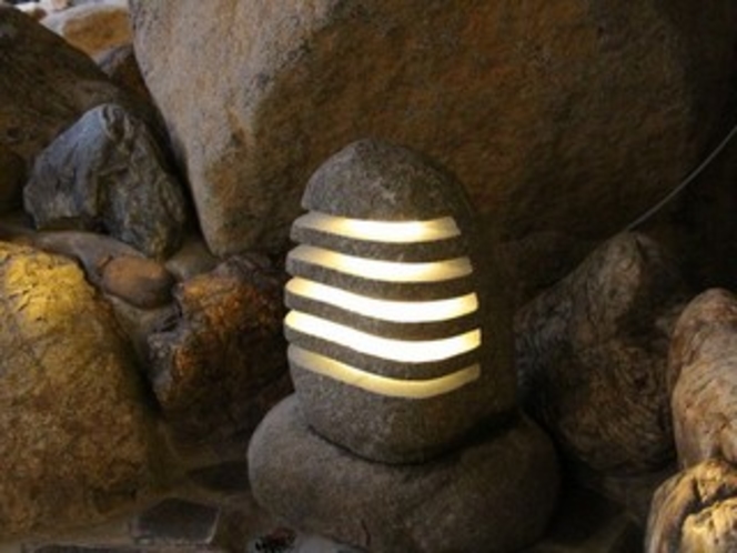 石の灯篭