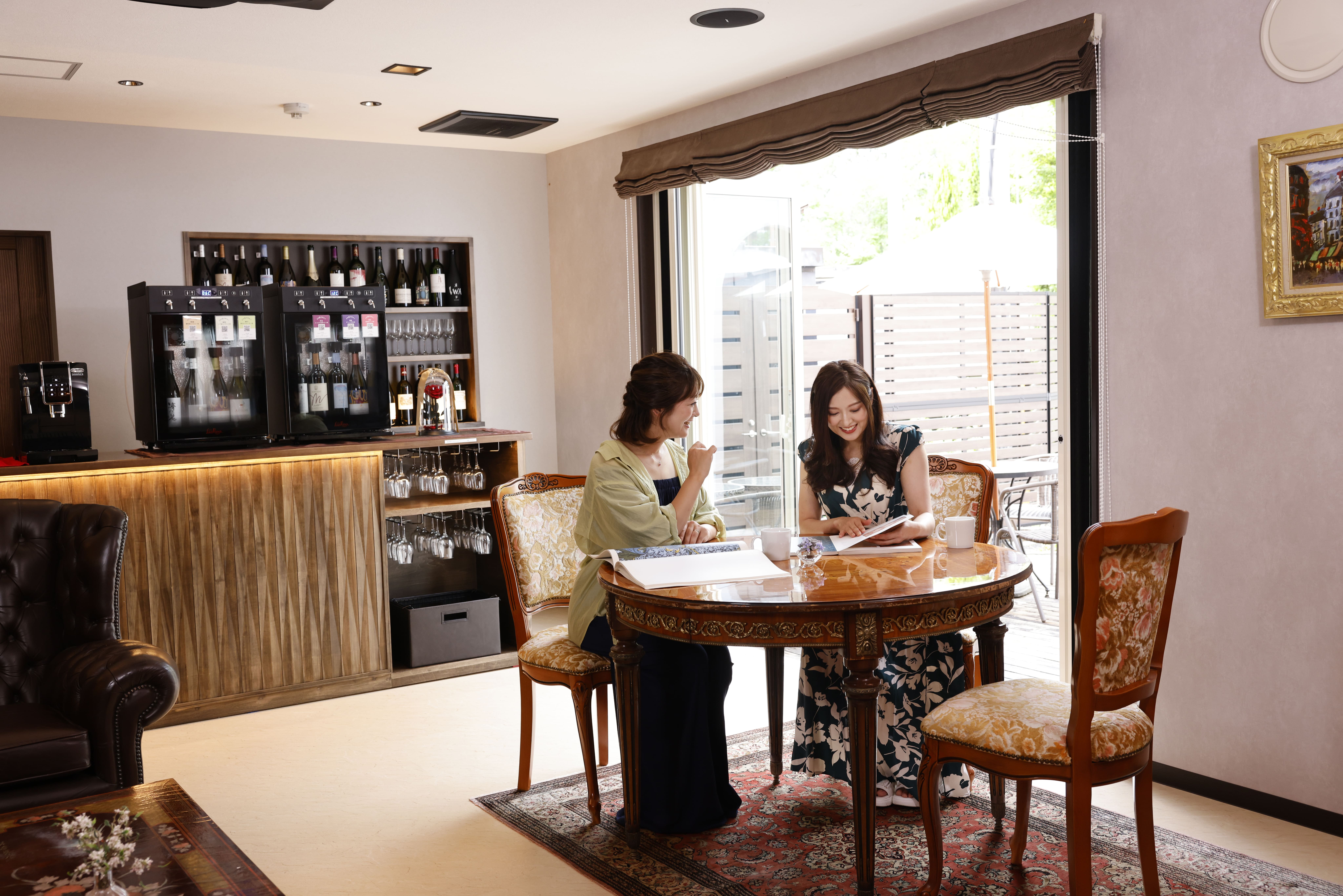 ラウンジにて本もご用意しております