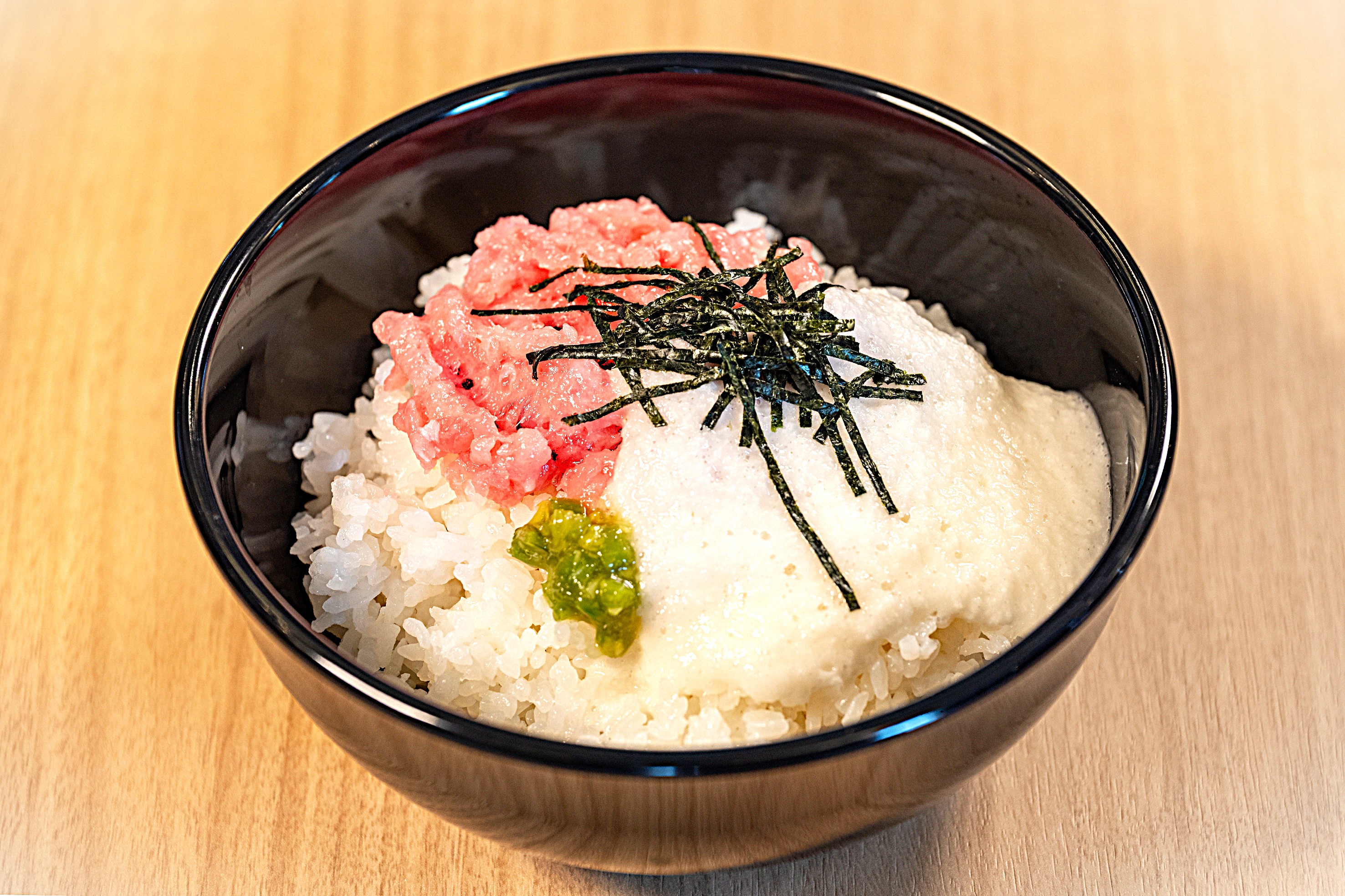 新朝食鉄火丼